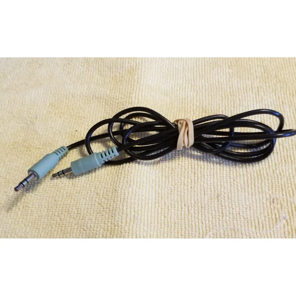 4' 3.5mm audio Cable